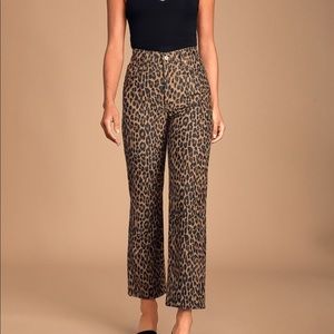 Levi’s Ribcage Leopard jeans